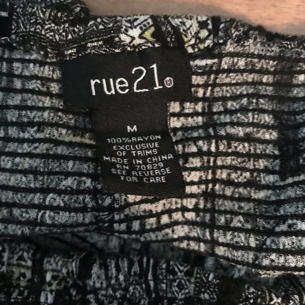 Flowing shorts !! - Picture 3 of 4